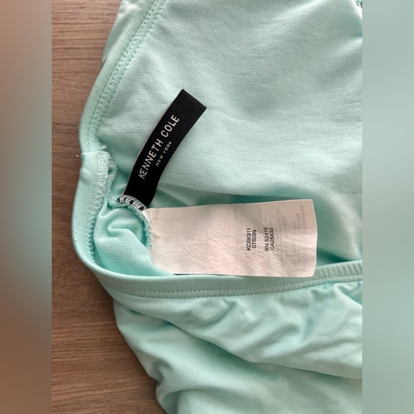 One piece swimsuit - Picture 3 of 3